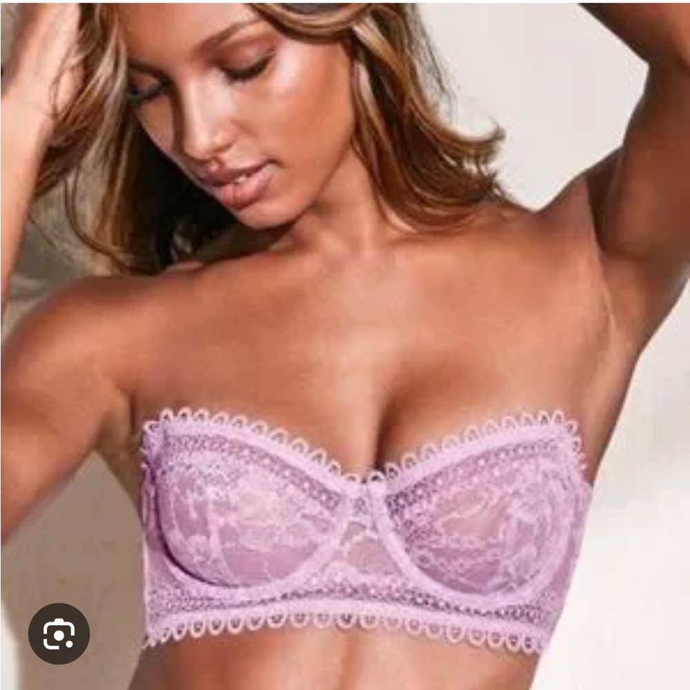 Victoria Secret Purple Strapless lace bra